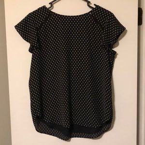 Loft flutter sleeve blouse